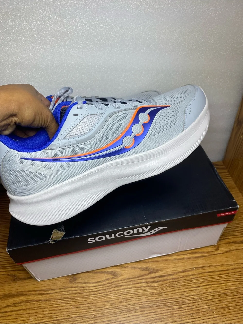 Saucony  Cohesion 18 Running Shoe Mens Size 13M Gray Cloud Lapis  S21034-216 New